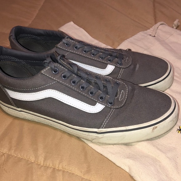 Vans - Picture 2 of 2